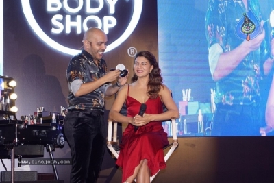 Jacqueline At Her First Makeup Master Class With Shaan Muttathil - 14 of 21