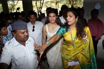 Jacqueline gets Felicitated at Mumbai University  - 9 of 50