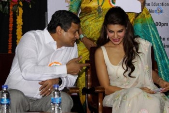 Jacqueline gets Felicitated at Mumbai University  - 36 of 50