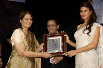 Jacqueline gets Felicitated at Mumbai University  - 18 of 50