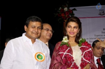 Jacqueline gets Felicitated at Mumbai University  - 21 of 50