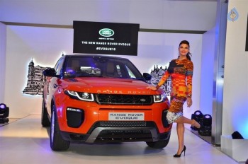 Jacqueline Unveils New Range Rover Evoque - 14 of 19