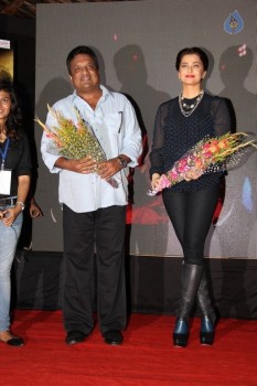 Jazbaa Promotion at Mithibai College - 37 of 42