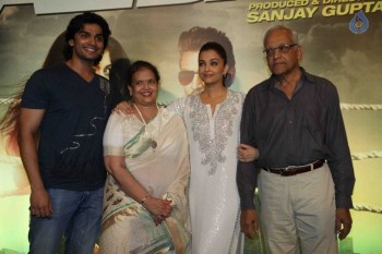 Jazbaa Special Screening Photos - 12 of 42