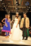 Kajal and Vasuki at IIJW Fashion Show - 5 of 25