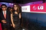 Kangana Ranaut Unveils New LG 3D TV - 24 of 33