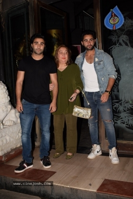 Kapoor Family Celebrate The Birthday Of Babita - 7 of 15