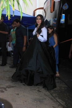 Kareena Kapoor at Mehboob Studio - 3 of 11