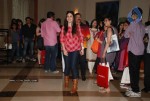 Kareena Kapoor promotes Rujuta Diwekar's diet book - 2 of 27