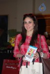 Kareena Kapoor promotes Rujuta Diwekar's diet book - 8 of 27