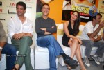 Kareena, Sharman n Madhavan at the Launch of '3 Idiots' script book - 32 of 69