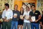 Kareena, Sharman n Madhavan at the Launch of '3 Idiots' script book - 33 of 69