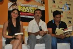 Kareena, Sharman n Madhavan at the Launch of '3 Idiots' script book - 50 of 69