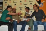 Kareena, Sharman n Madhavan at the Launch of '3 Idiots' script book - 65 of 69