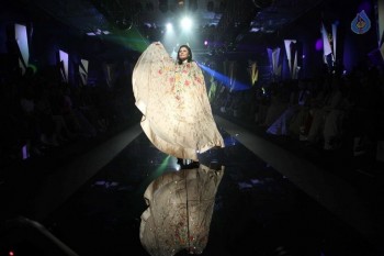 LFW 2015 Abu Jani and Sandeep Khosla Show - 20 of 32