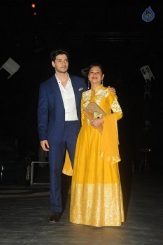 LFW 2015 Manish Malhotra Show 2 - 26 of 63