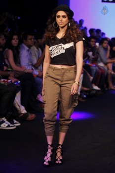 LFW Winter Festive 2015 Fashion Show 2 - 50 of 78