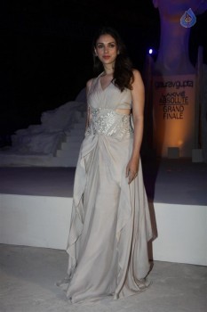 LFW Winter Festive 2015 Grand Finale Red Carpet - 30 of 30