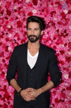 Lux Golden Awards Red Carpet 1 - 24 of 27