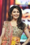 Madhuri Dixit at Jhalak Dikhla Jaa Season 5 - 15 of 34