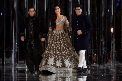 Manish Malhotra Couture Show 2018 - 22 of 38