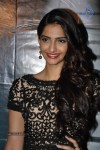 Mausam Star Cast at Kaun Banega Crorepati Sets - 9 of 19