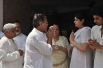 Mona Kapoor Funeral Ceremony - 2 of 68