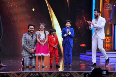 Mubarakan Team at Sabse Bada Kalakar Show - 1 of 27