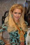 Paris Hilton at Dynamic Mall Juhu - 11 of 34