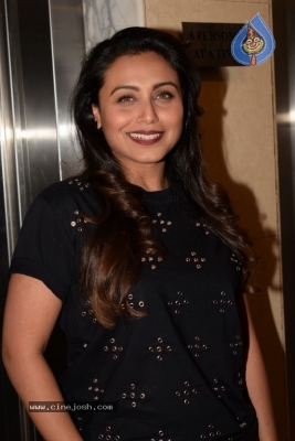 Rani Mukerji Introduces Brad Cohen At Hichki Promotional Event - 12 of 12