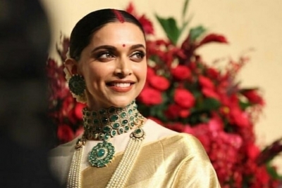 Ranveer Singh and Deepika Padukone Reception Photos - 3 of 9