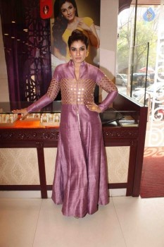 Raveena Tandon Photos - 1 of 7