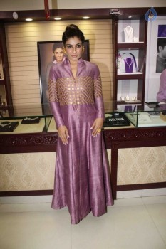 Raveena Tandon Photos - 2 of 7