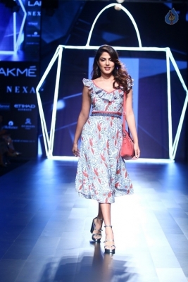 Ria Chakravarthi Walks The Ramp at LFW 2017 - 8 of 17