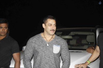 Salman Khan 50th Birthday Celebrations - 44 of 49