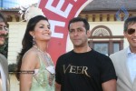 Salman Khan,Zarine Khan At Veer Exhibition Race - 30 of 43