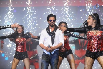 Shah Rukh Khan 50th Birthday Celebrations - 32 of 39