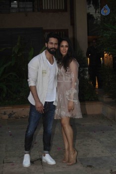 Shahid Kapoor Birthday Celebrations Photos - 26 of 49