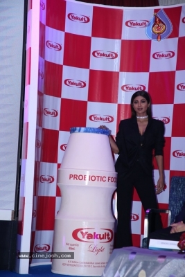 Shilpa Shetty Unveil New Yakult Light Photos - 7 of 9