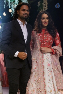 Shraddha Kapoor at LFW 2017 - 1 of 13