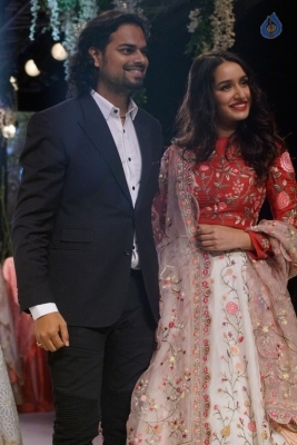 Shraddha Kapoor at LFW 2017 - 2 of 13