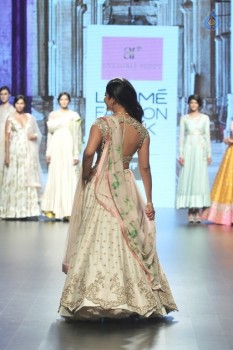 Shruti Haasan at LFW Summer Resort 2016 - 2 of 20