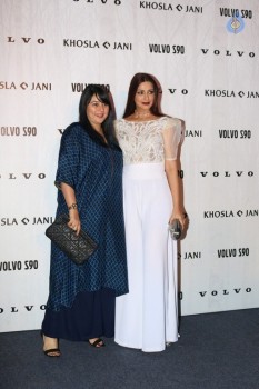 Shweta Nanda Walks the Ramp at Khosla Jani Unveil Collection - 18 of 36