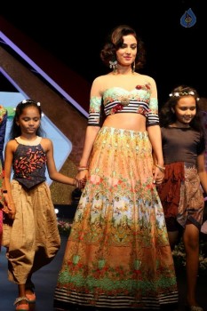 Smile Foundation 11th Edition Of Ramp For Champs - 61 of 63