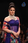 Sonal Chauhan, Zarine Khan at IIJW Event - 21 of 43