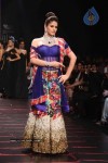 Sonal Chauhan, Zarine Khan at IIJW Event - 37 of 43