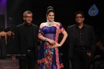 Sonal Chauhan, Zarine Khan at IIJW Event - 39 of 43