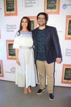 Sonali Bendre Book Success Party - 17 of 63
