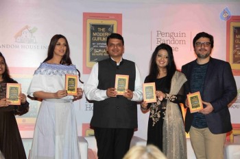 Sonali Bendre Book Success Party - 33 of 63