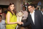Sonali Bendre Inaugurates Lmitiaz Motiwala Store - 18 of 22